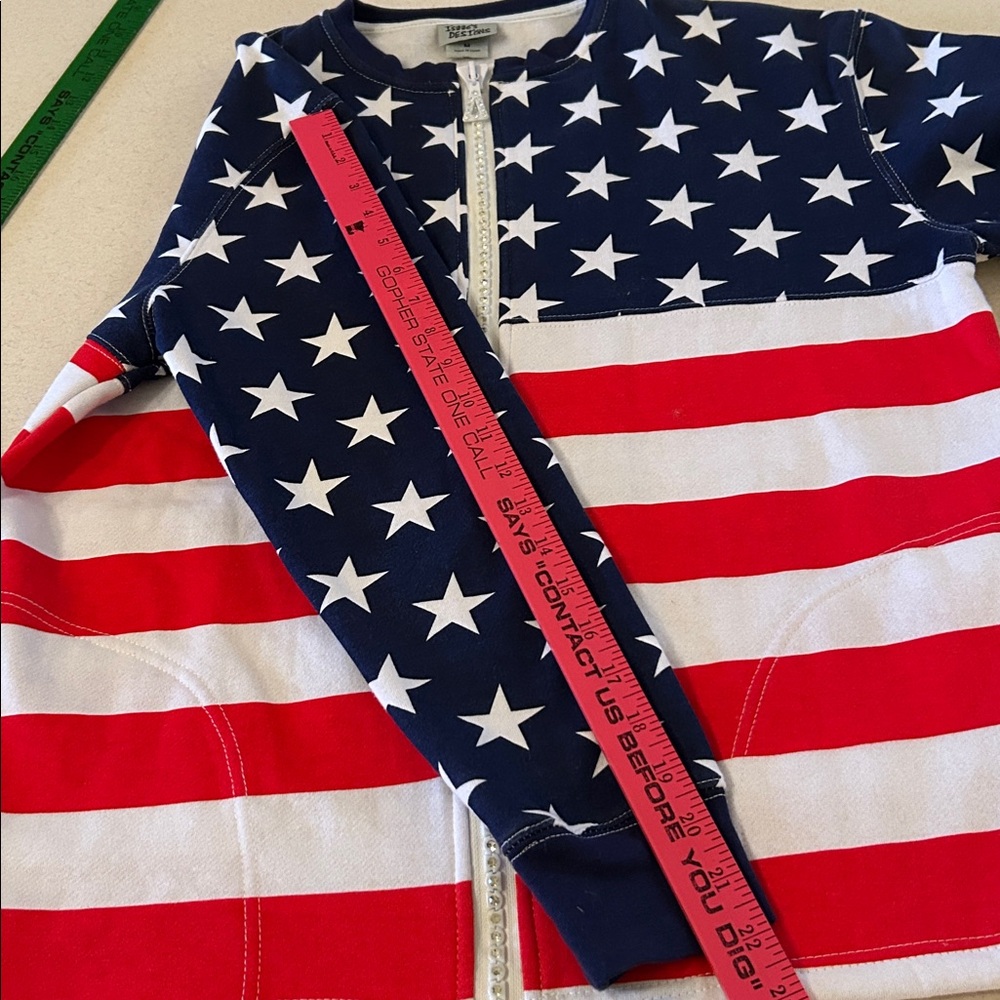 Isaac’s Designs American Flag Zippered Jacket Size Medium (Ladies size 10-12) - Picture 13 of 17